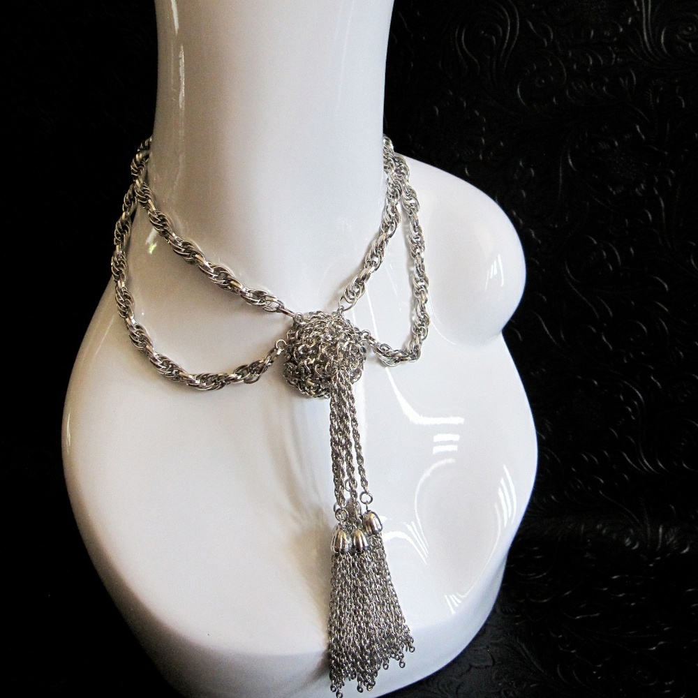Hot vintage inspired silver- tone tassel necklace